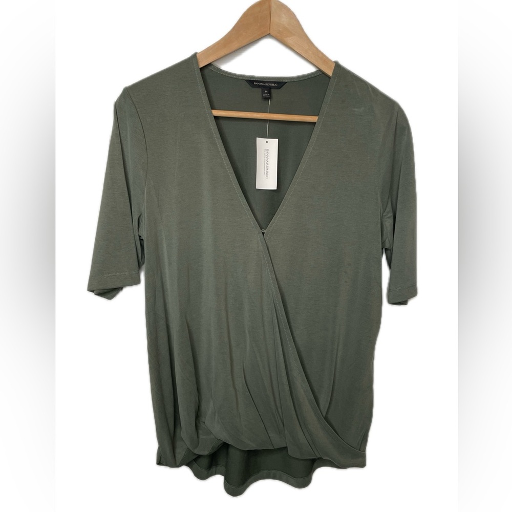 Banana Republic Faux Wrap Blouse Bubble Hem Olive Green Size Medium NWT